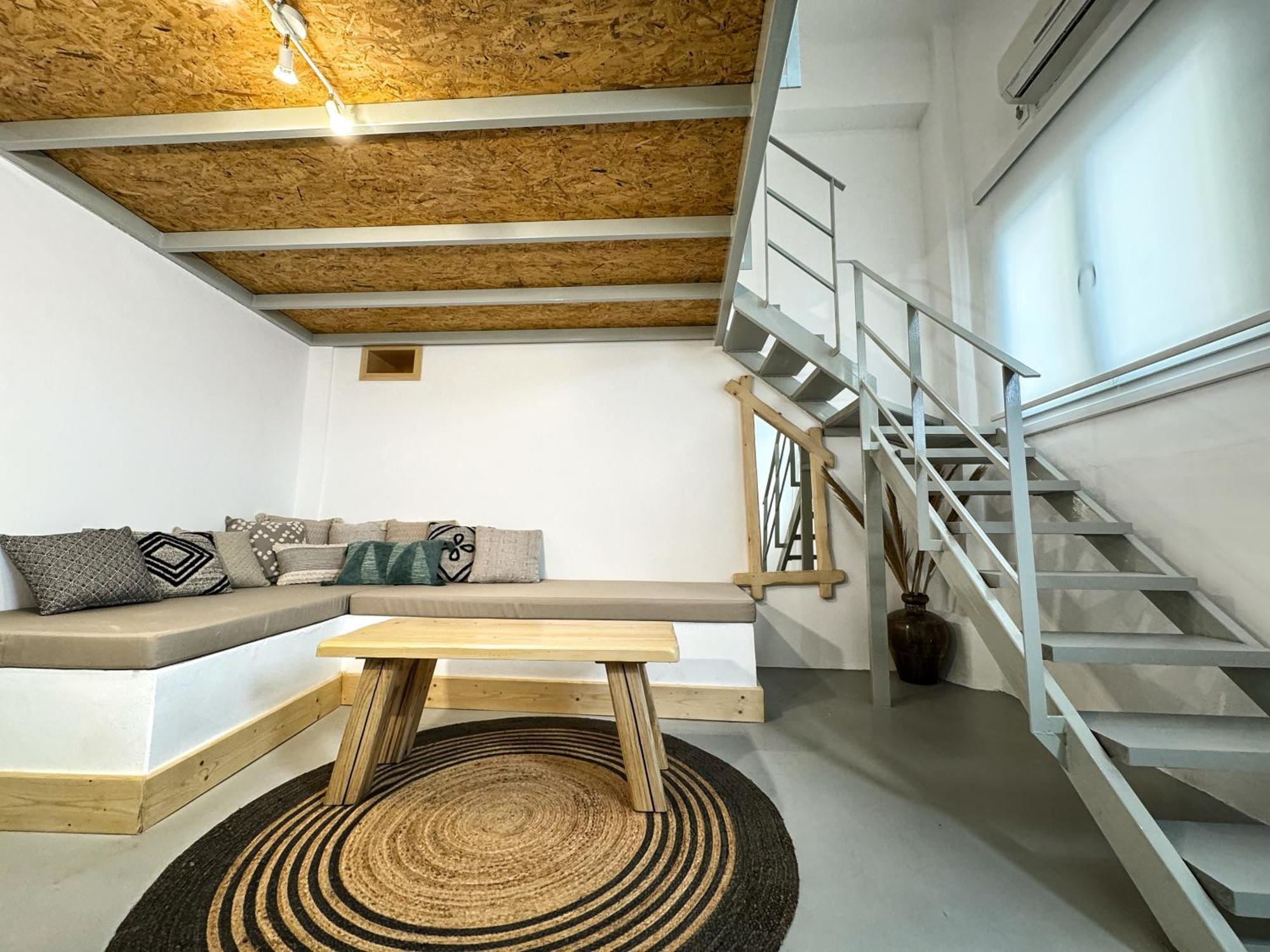 Ear Apartment Ermoupoli Exterior photo